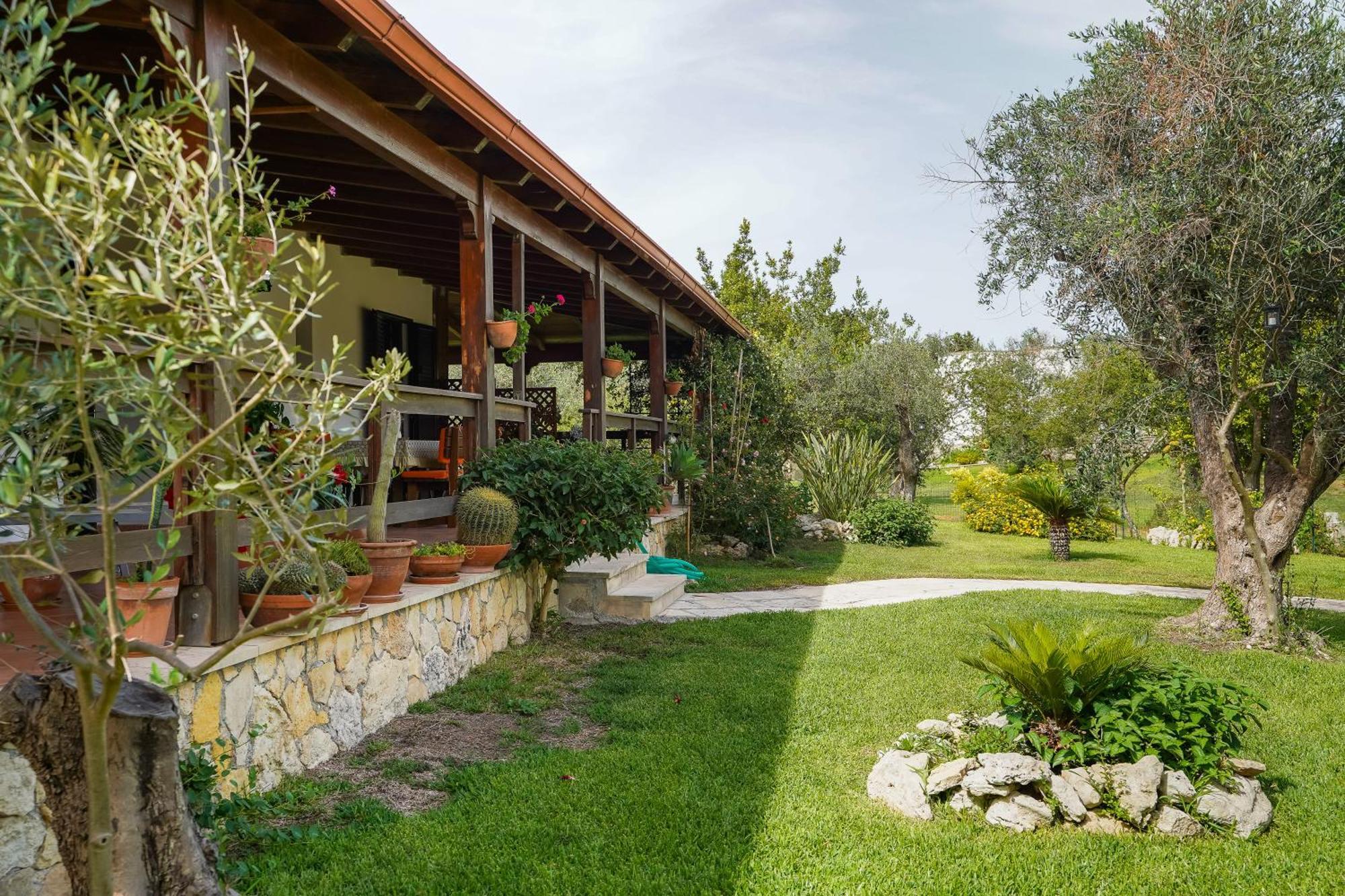 Casa Vacanza Russo Fernando Alimini Exterior photo
